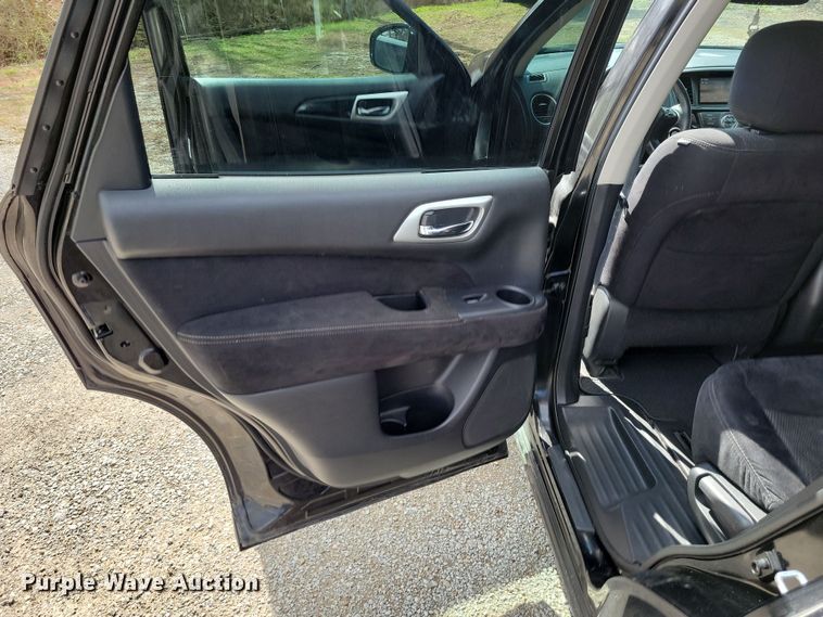 image for item DK4218 2015 Nissan Pathfinder SUV