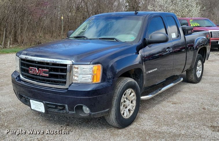 image for item DK4219 2007 GMC Sierra 1500 Ext. Cab pickup truck