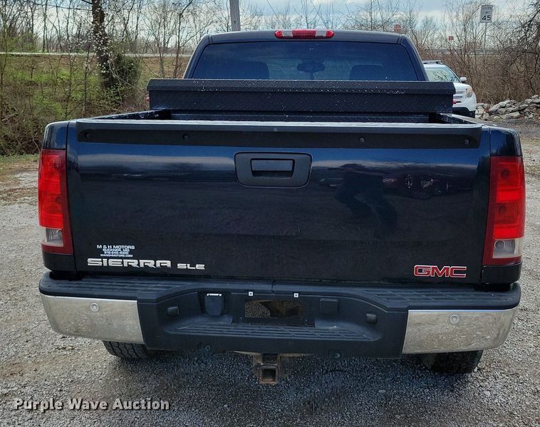 image for item DK4219 2007 GMC Sierra 1500 Ext. Cab pickup truck