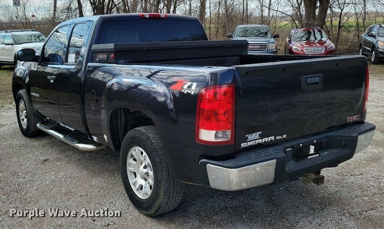 image for item DK4219 2007 GMC Sierra 1500 Ext. Cab pickup truck
