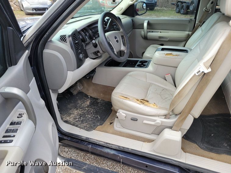 image for item DK4219 2007 GMC Sierra 1500 Ext. Cab pickup truck