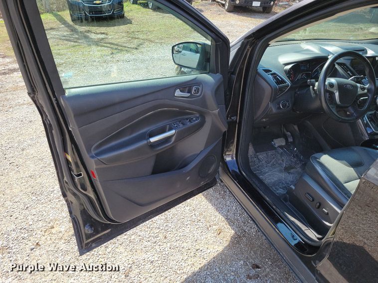 image for item DK4221 2013 Ford Escape SUV