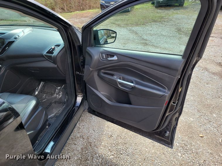 image for item DK4221 2013 Ford Escape SUV