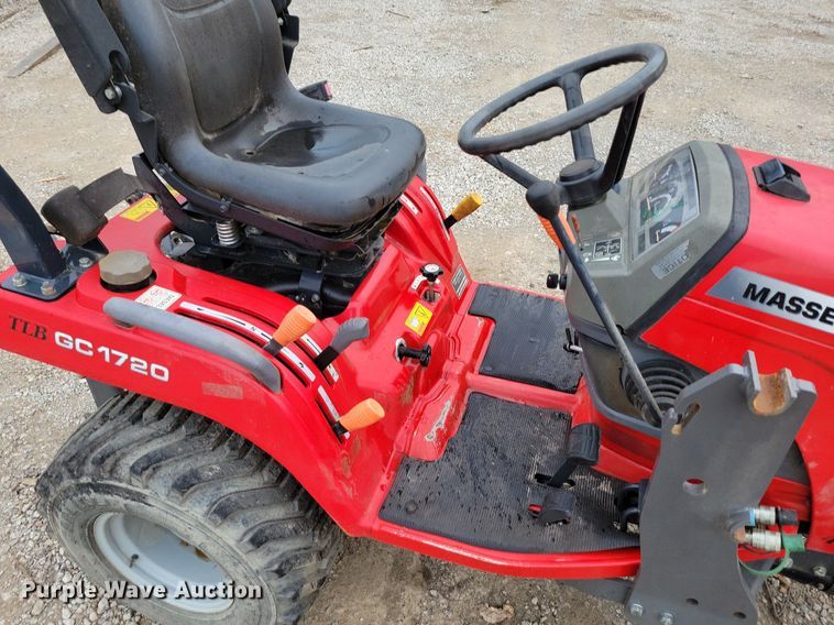 image for item DK4222 2018 Massey Ferguson GC1720 tractor