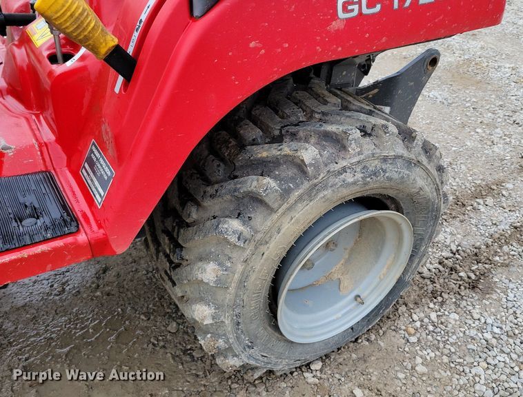 image for item DK4222 2018 Massey Ferguson GC1720 tractor