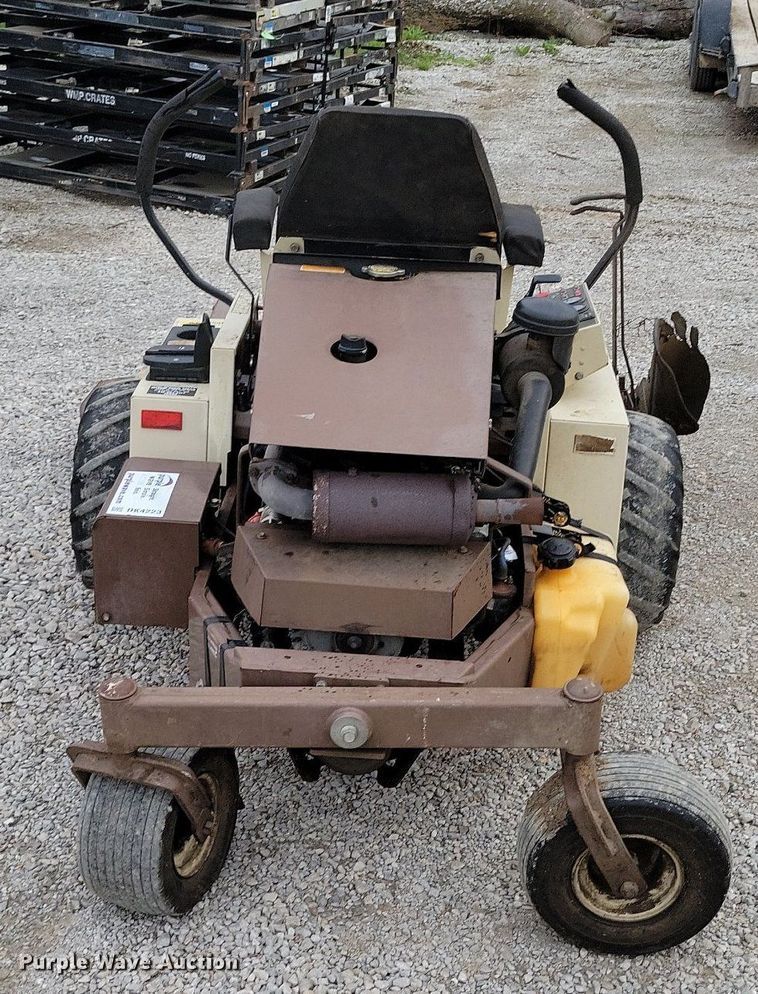 image for item DK4223 Grasshopper 725G2 ZTR lawn mower