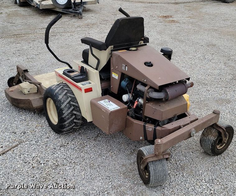 image for item DK4223 Grasshopper 725G2 ZTR lawn mower