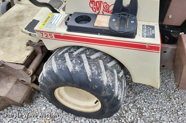 image for item DK4223 Grasshopper 725G2 ZTR lawn mower