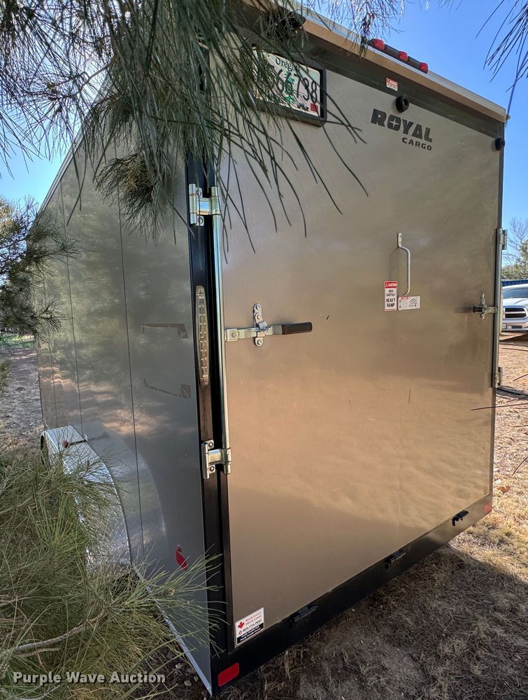 image for item DK6800 2021 Royal Cargo LCHT35-716-86 enclosed cargo trailer