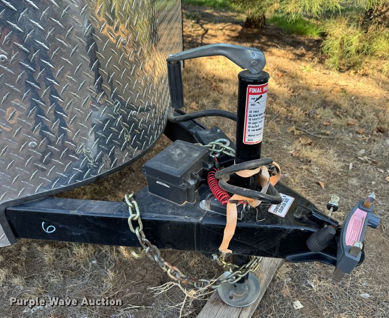 image for item DK6800 2021 Royal Cargo LCHT35-716-86 enclosed cargo trailer