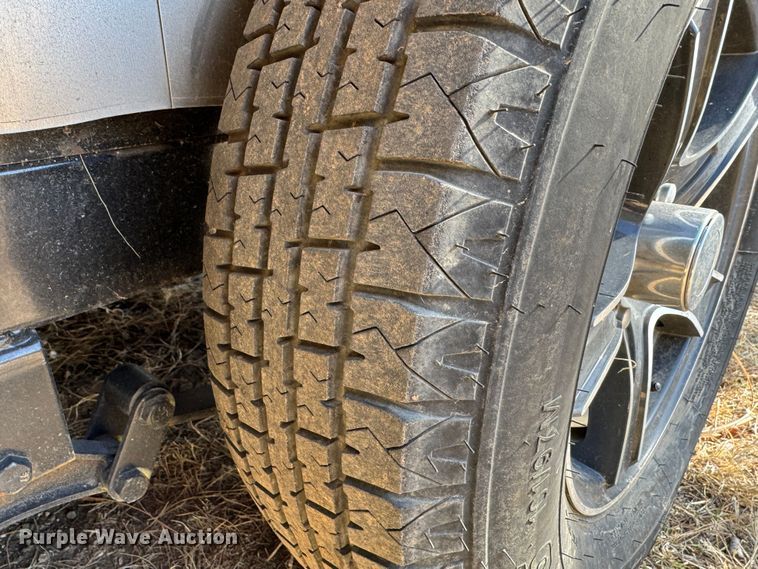 image for item DK6800 2021 Royal Cargo LCHT35-716-86 enclosed cargo trailer