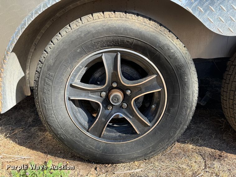 image for item DK6800 2021 Royal Cargo LCHT35-716-86 enclosed cargo trailer