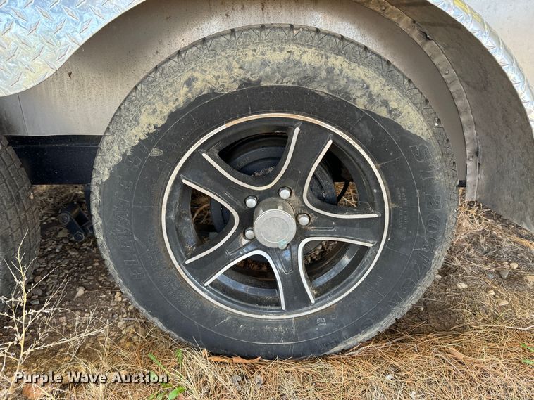 image for item DK6800 2021 Royal Cargo LCHT35-716-86 enclosed cargo trailer