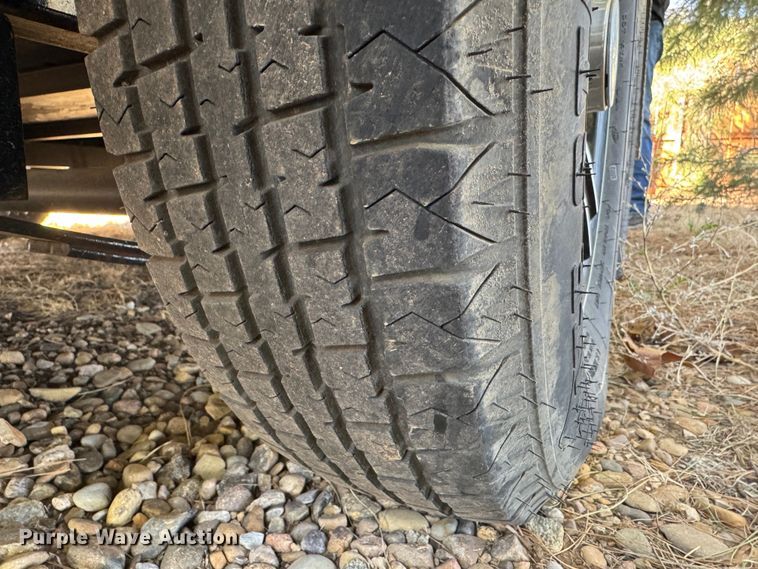 image for item DK6800 2021 Royal Cargo LCHT35-716-86 enclosed cargo trailer