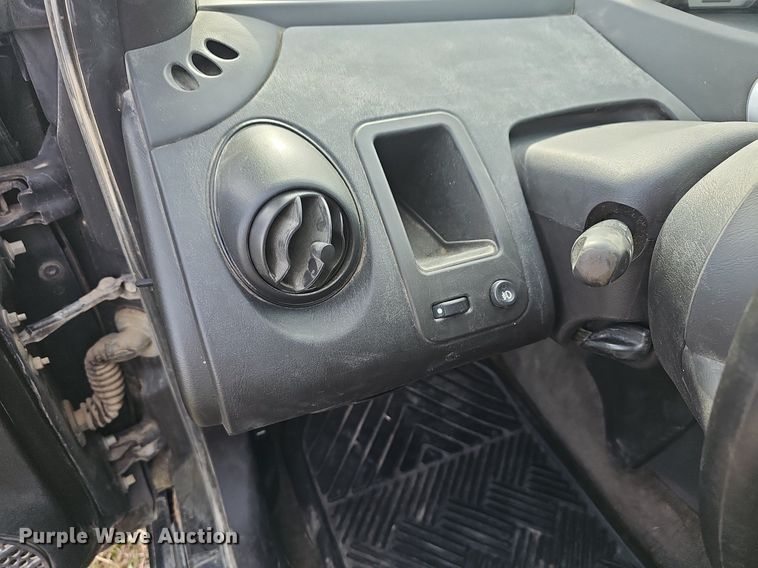 image for item DM1514 2004 Saturn Ion 