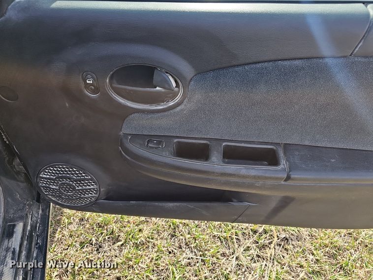 image for item DM1514 2004 Saturn Ion 