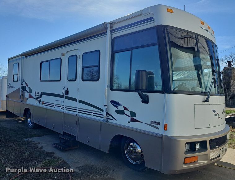 image for item DM1560 1998 Winnebago Adventurer RV