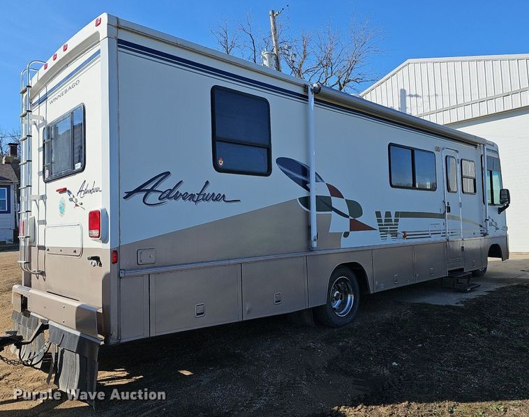image for item DM1560 1998 Winnebago Adventurer RV