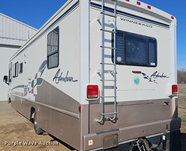 image for item DM1560 1998 Winnebago Adventurer RV