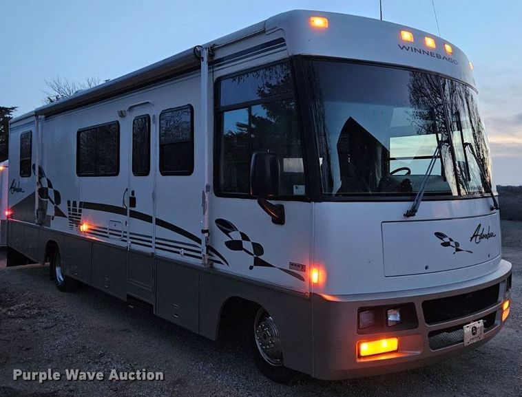 image for item DM1560 1998 Winnebago Adventurer RV