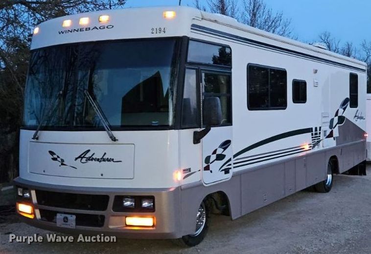 image for item DM1560 1998 Winnebago Adventurer RV