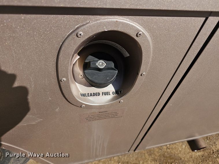 image for item DM1560 1998 Winnebago Adventurer RV