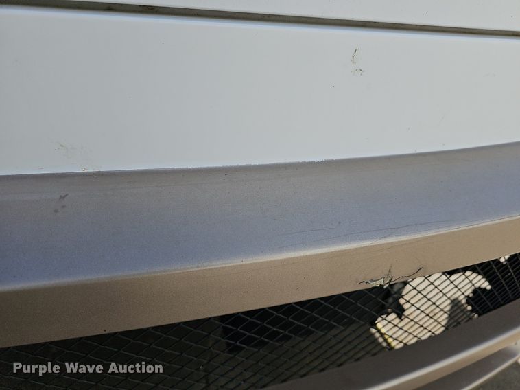 image for item DM1560 1998 Winnebago Adventurer RV