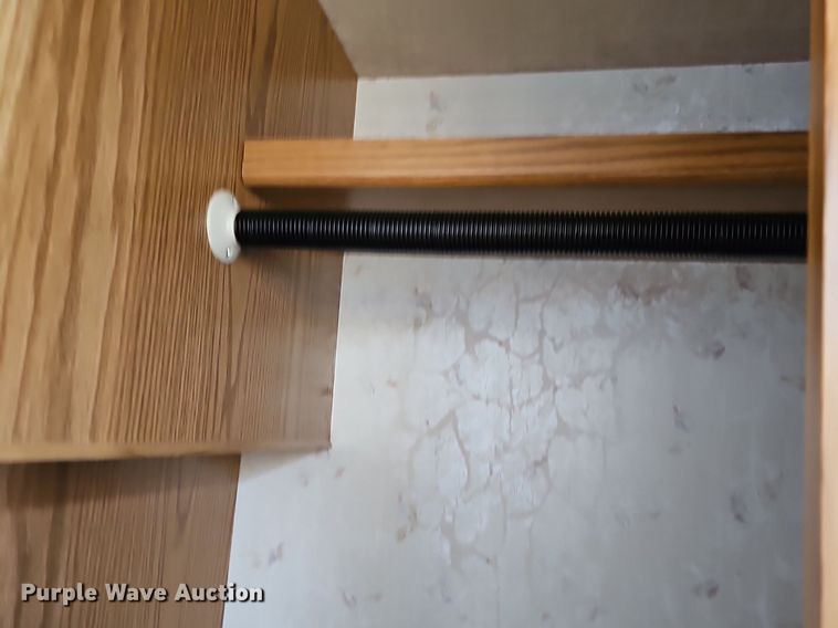 image for item DM1560 1998 Winnebago Adventurer RV