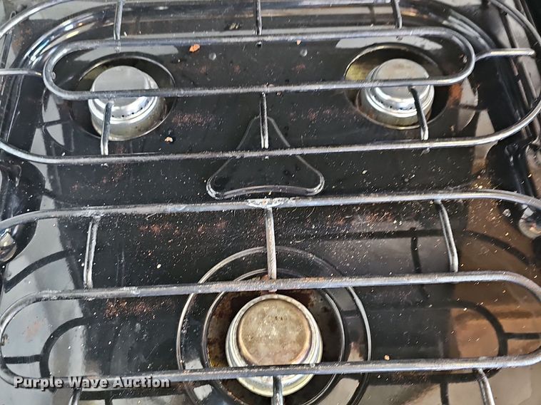 image for item DM1560 1998 Winnebago Adventurer RV