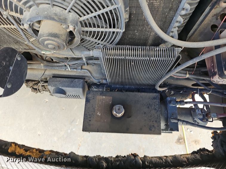 image for item DM1560 1998 Winnebago Adventurer RV