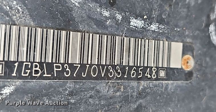 image for item DM1560 1998 Winnebago Adventurer RV