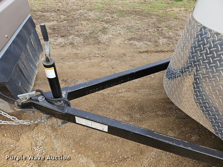 image for item DM1561 2012 Sharp  enclosed cargo trailer