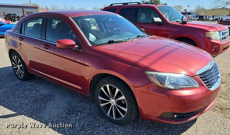 image for item DM1565 2012 Chrysler 200 S 