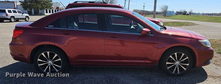 image for item DM1565 2012 Chrysler 200 S 