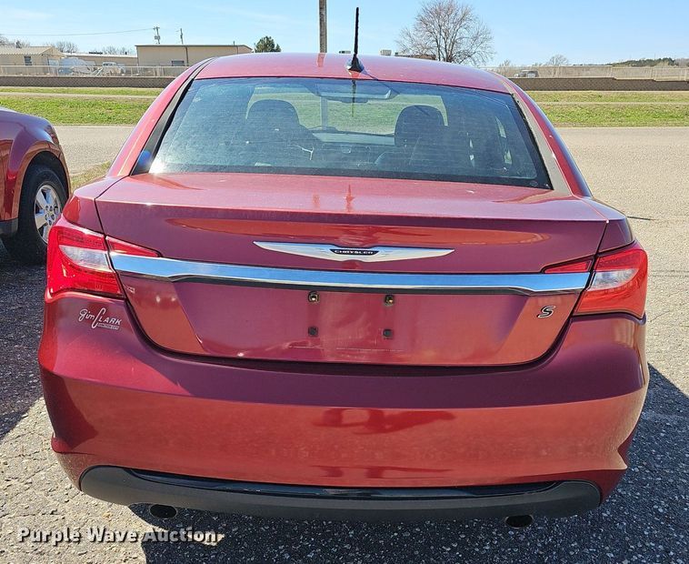image for item DM1565 2012 Chrysler 200 S 