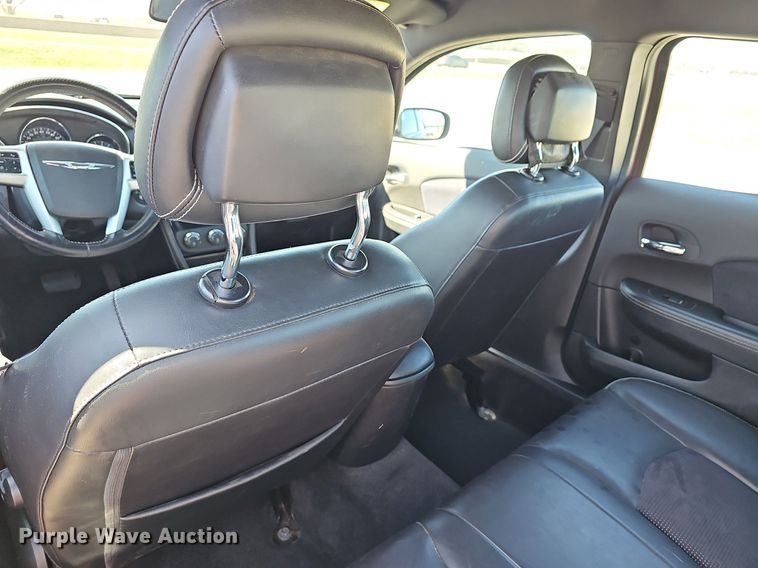 image for item DM1565 2012 Chrysler 200 S 