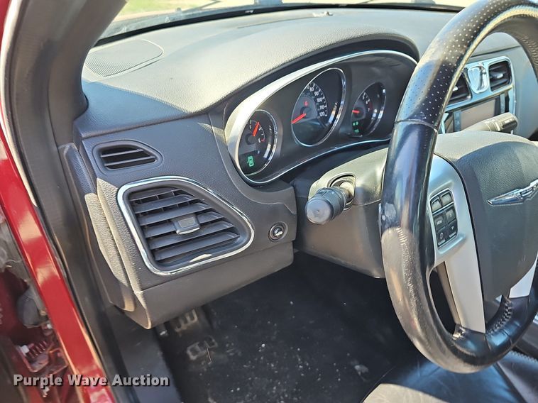 image for item DM1565 2012 Chrysler 200 S 