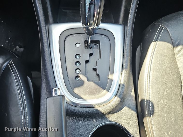 image for item DM1565 2012 Chrysler 200 S 