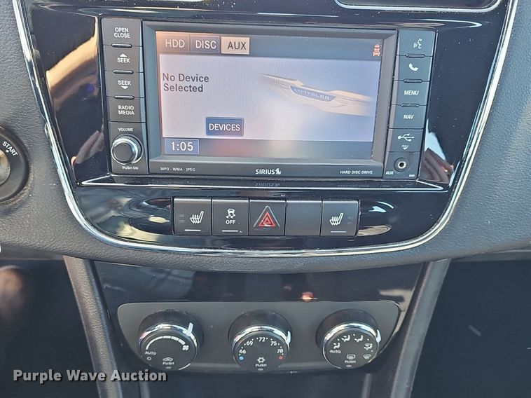 image for item DM1565 2012 Chrysler 200 S 