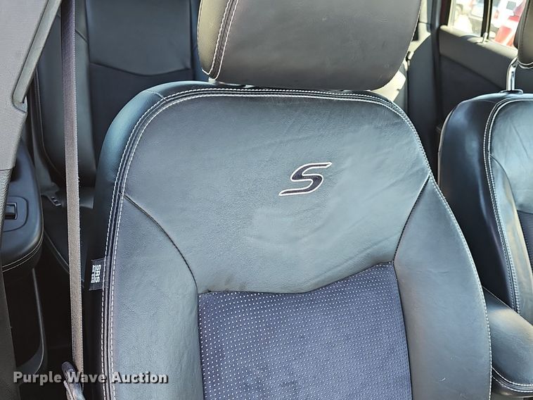 image for item DM1565 2012 Chrysler 200 S 