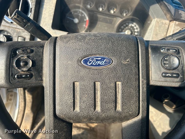 image for item DO1006 2017 Ford F650 flatbed truck