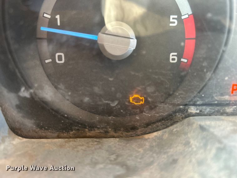 image for item DO1006 2017 Ford F650 flatbed truck