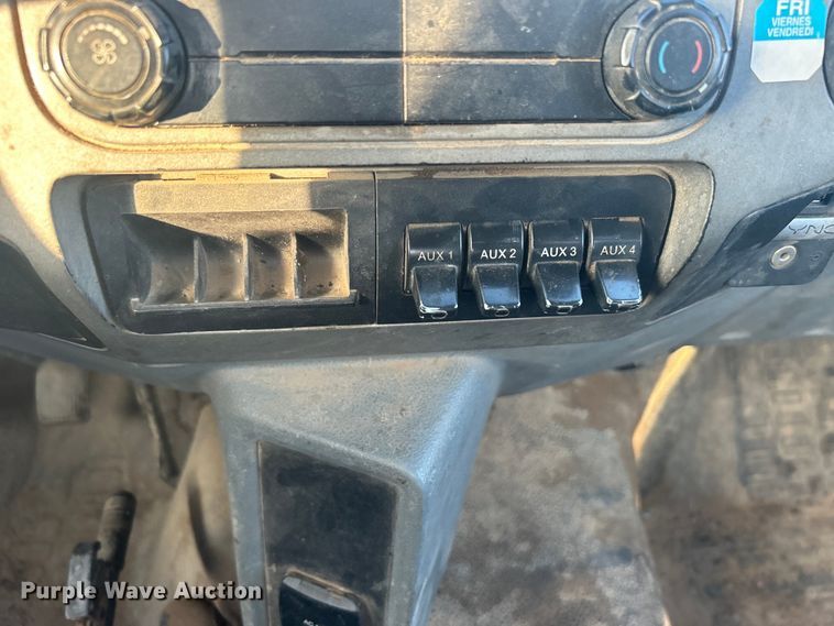 image for item DO1006 2017 Ford F650 flatbed truck