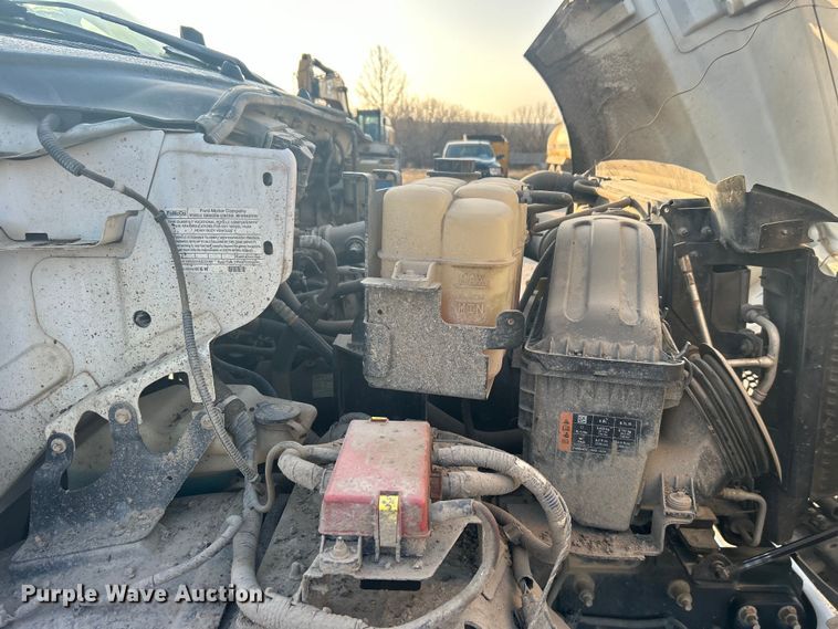 image for item DO1006 2017 Ford F650 flatbed truck