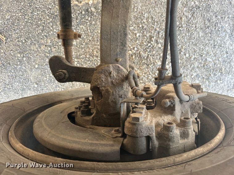 image for item DO1006 2017 Ford F650 flatbed truck