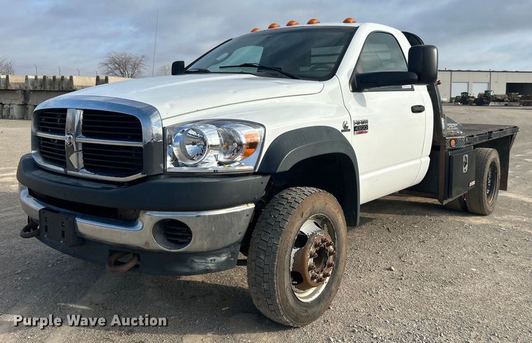 image for item DO1008 2008 Dodge Ram 4500HD flatbed truck