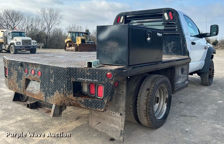 image for item DO1008 2008 Dodge Ram 4500HD flatbed truck