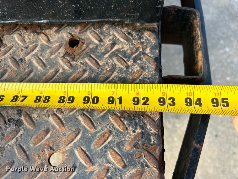 image for item DO1008 2008 Dodge Ram 4500HD flatbed truck