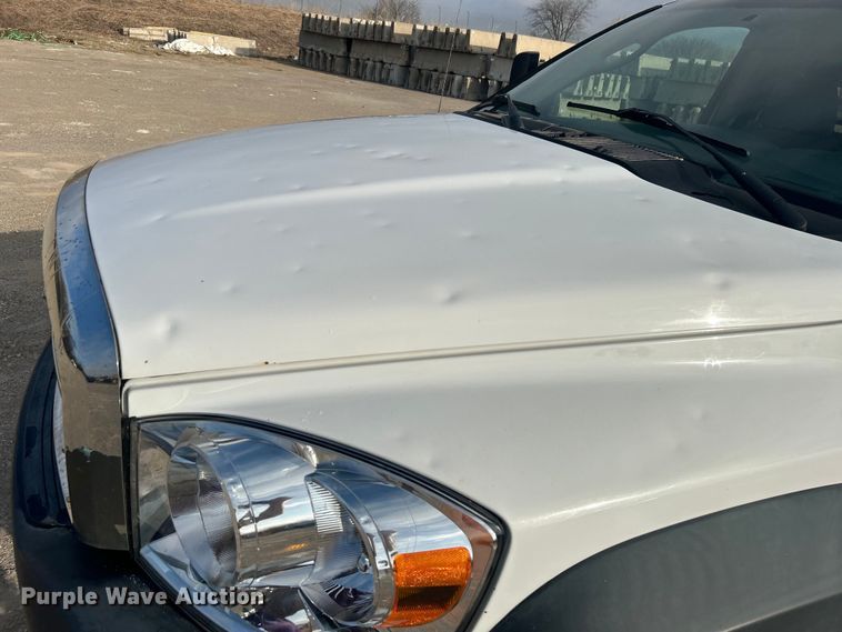 image for item DO1008 2008 Dodge Ram 4500HD flatbed truck