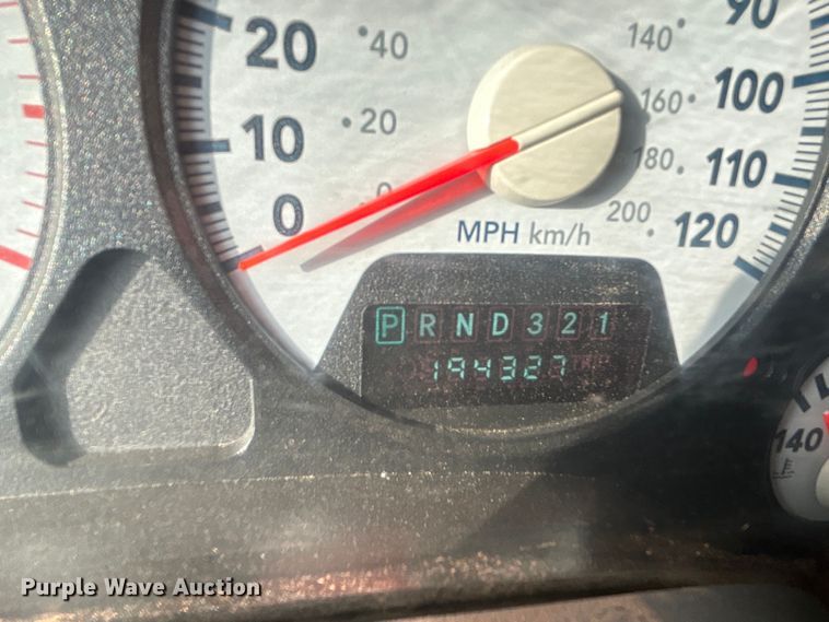 image for item DO1008 2008 Dodge Ram 4500HD flatbed truck